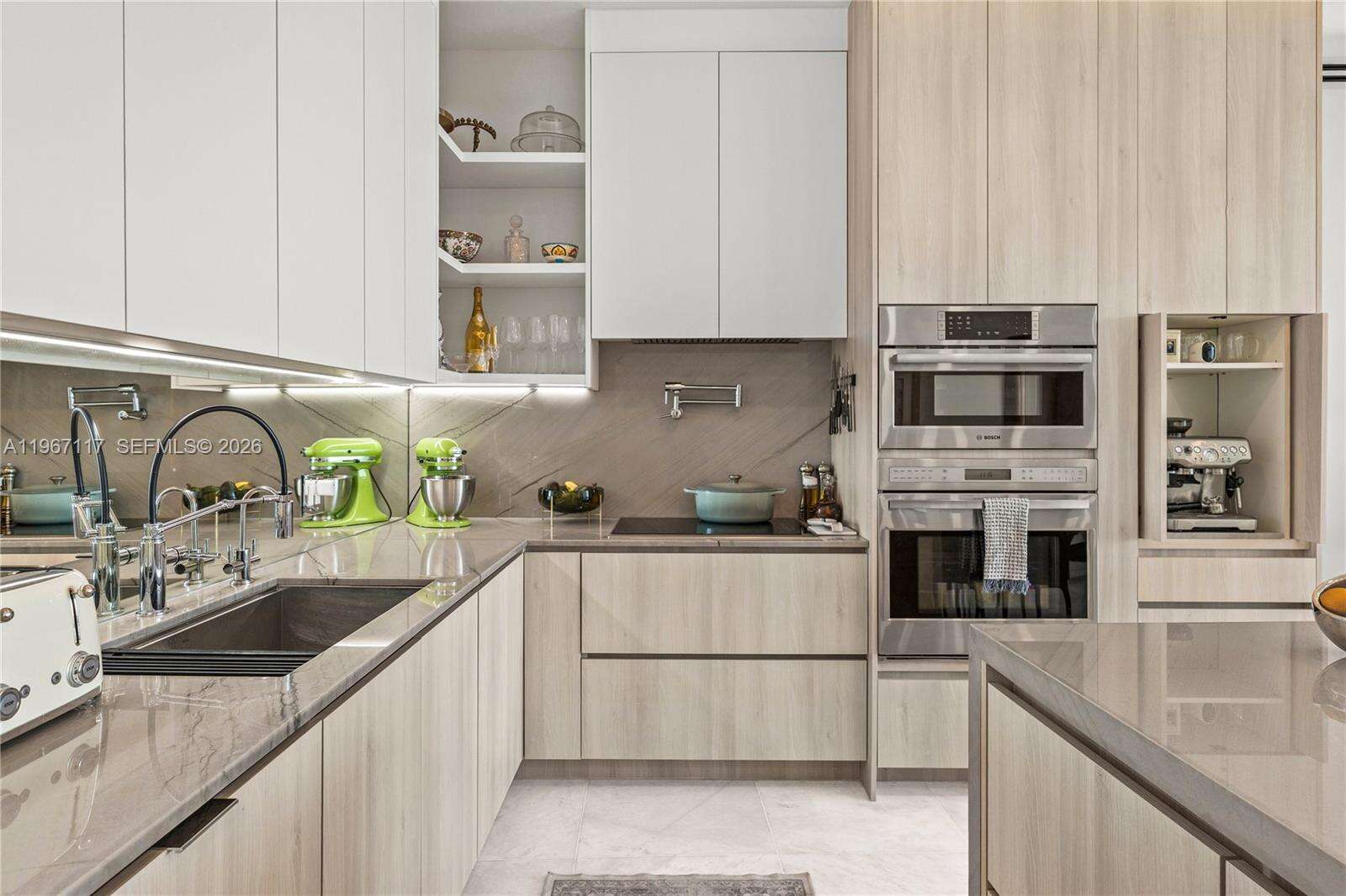 PARAMOUNT BAY - 2020 Bayshore Dr, Miami, FL 33137 | Picture 11