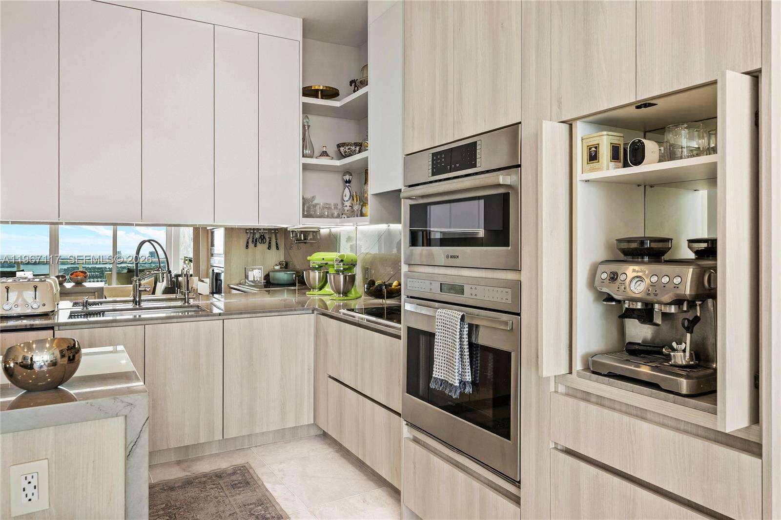 PARAMOUNT BAY - 2020 Bayshore Dr, Miami, FL 33137 | Picture 13