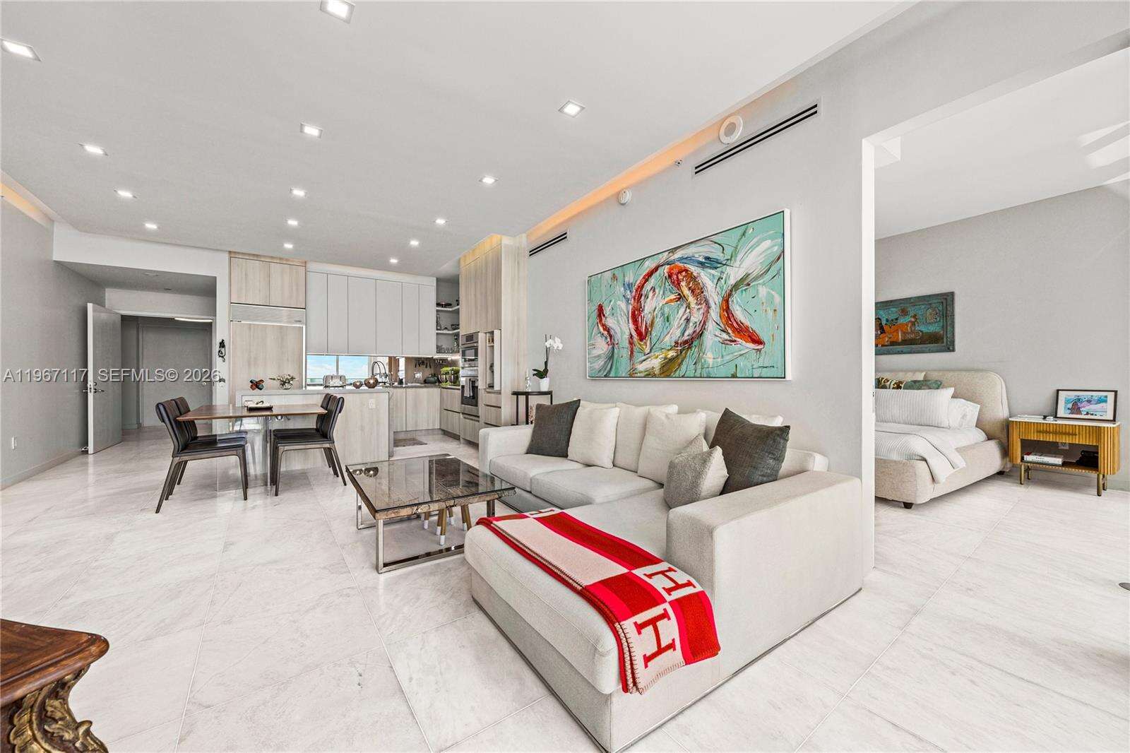 PARAMOUNT BAY - 2020 Bayshore Dr, Miami, FL 33137 | Picture 14
