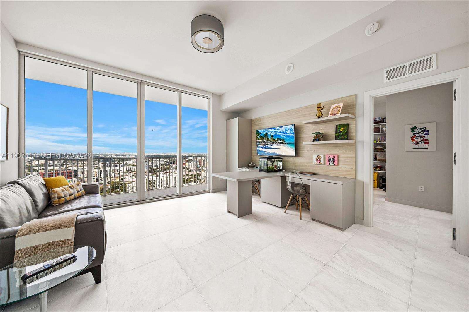 PARAMOUNT BAY - 2020 Bayshore Dr, Miami, FL 33137 | Picture 21