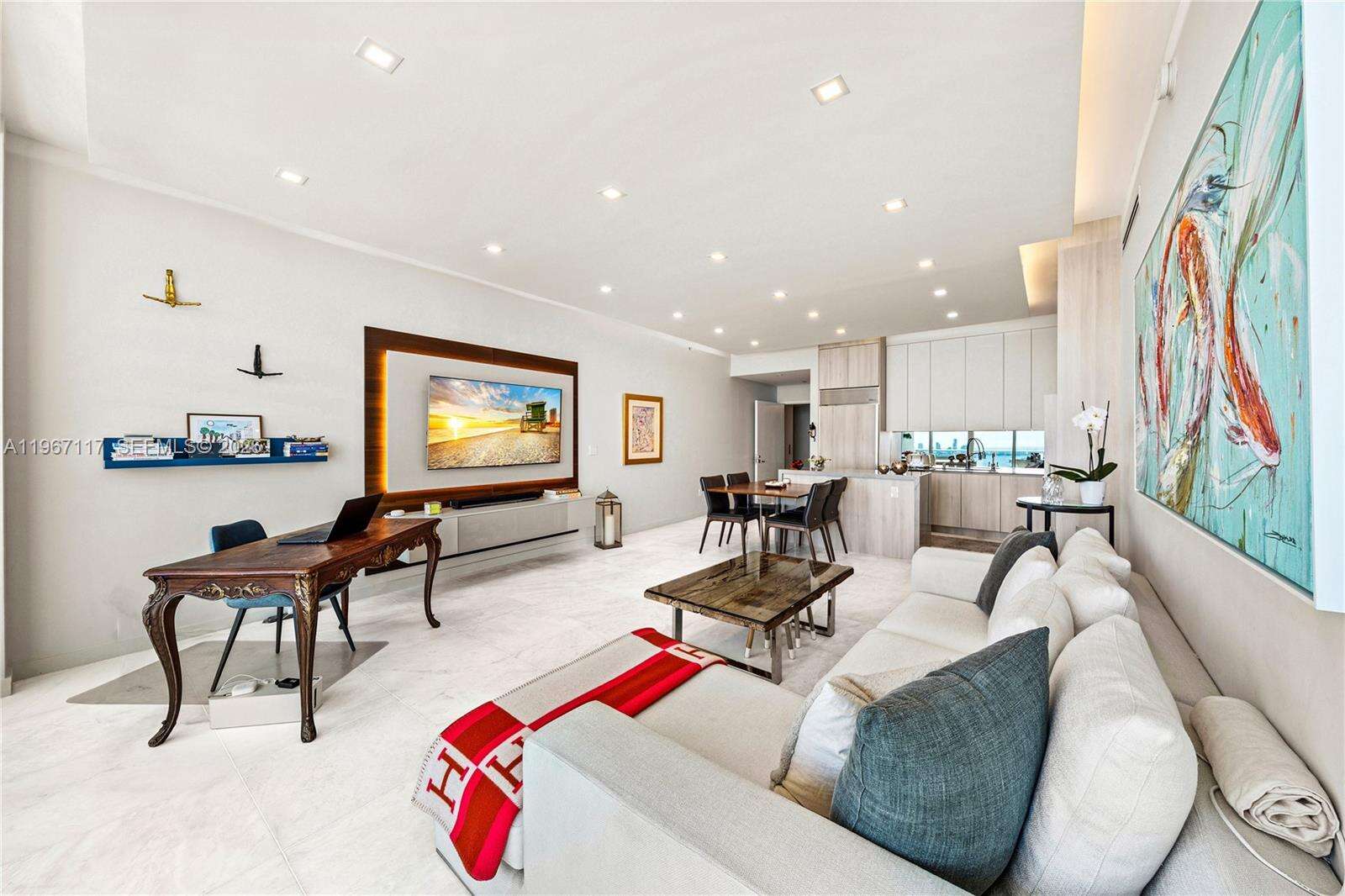 PARAMOUNT BAY - 2020 Bayshore Dr, Miami, FL 33137 | Picture 7