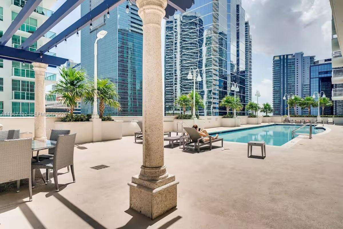 The Club At Brickell Bay at 1200 Brickell Bay Dr, Miami, FL 33131 - For Sale photo 20