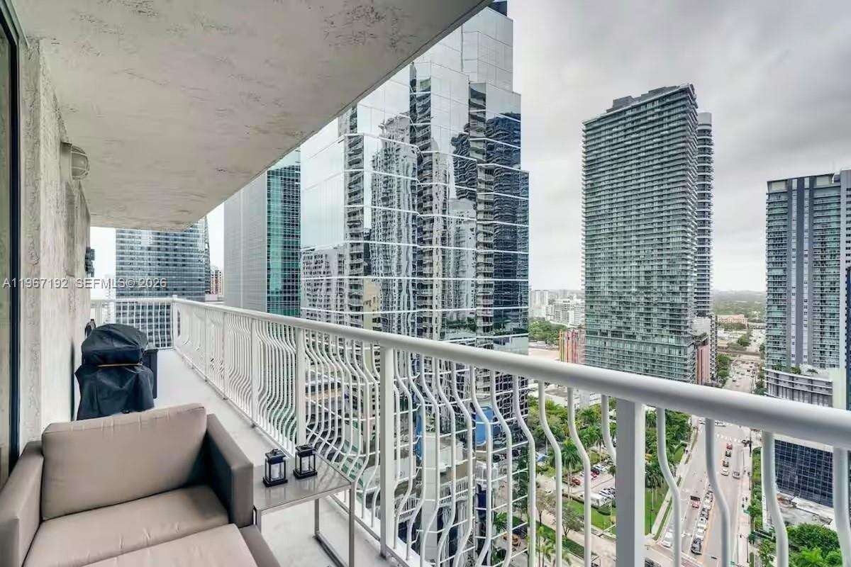 The Club At Brickell Bay at 1200 Brickell Bay Dr, Miami, FL 33131 - For Sale photo 4