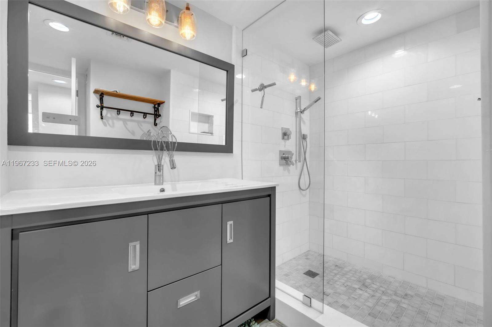 Burleigh House at 7135 Collins Ave, Miami Beach, FL 33141 - For Sale photo 14