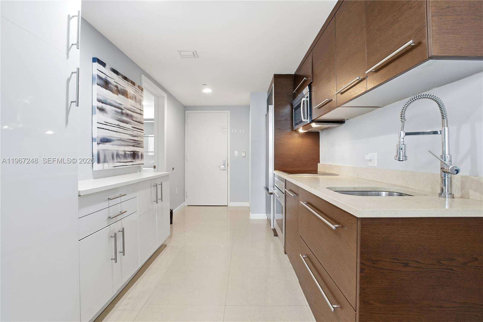 Icon Brickell 2 at 495 Brickell Ave, Miami, FL 33131 - For Sale photo 7