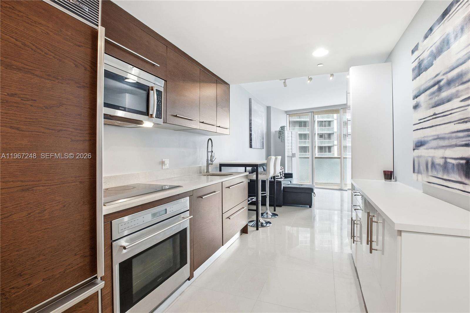 Icon Brickell 2 at 495 Brickell Ave, Miami, FL 33131 - For Sale photo 8