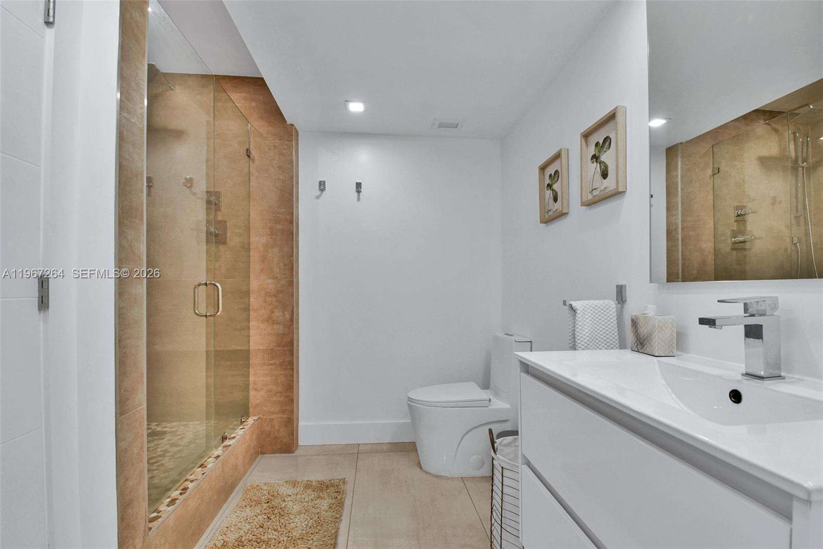 RONEY PALACE - 2301 Collins Ave, Miami Beach, FL 33139 | Picture 11