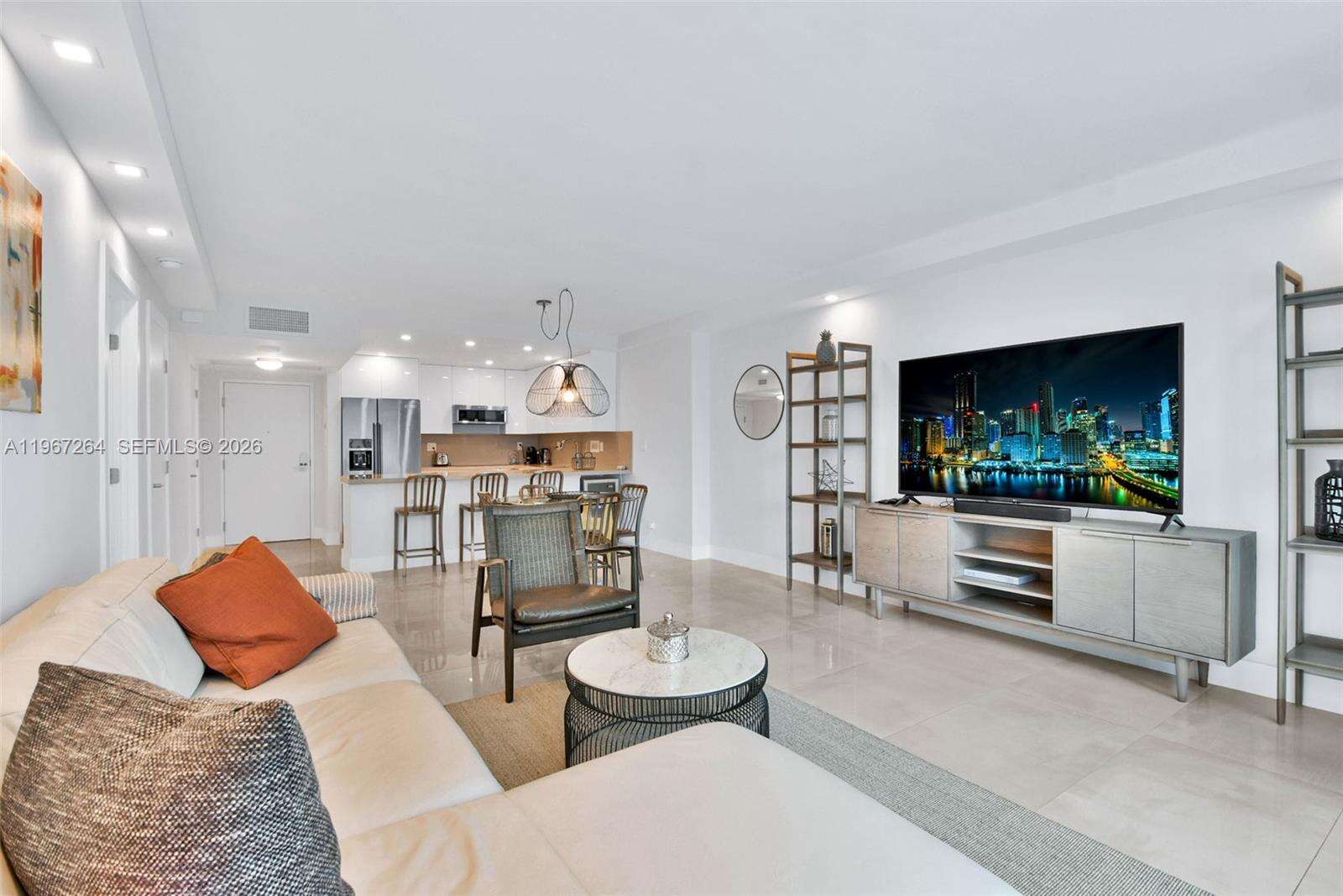 RONEY PALACE - 2301 Collins Ave, Miami Beach, FL 33139 | Picture 4