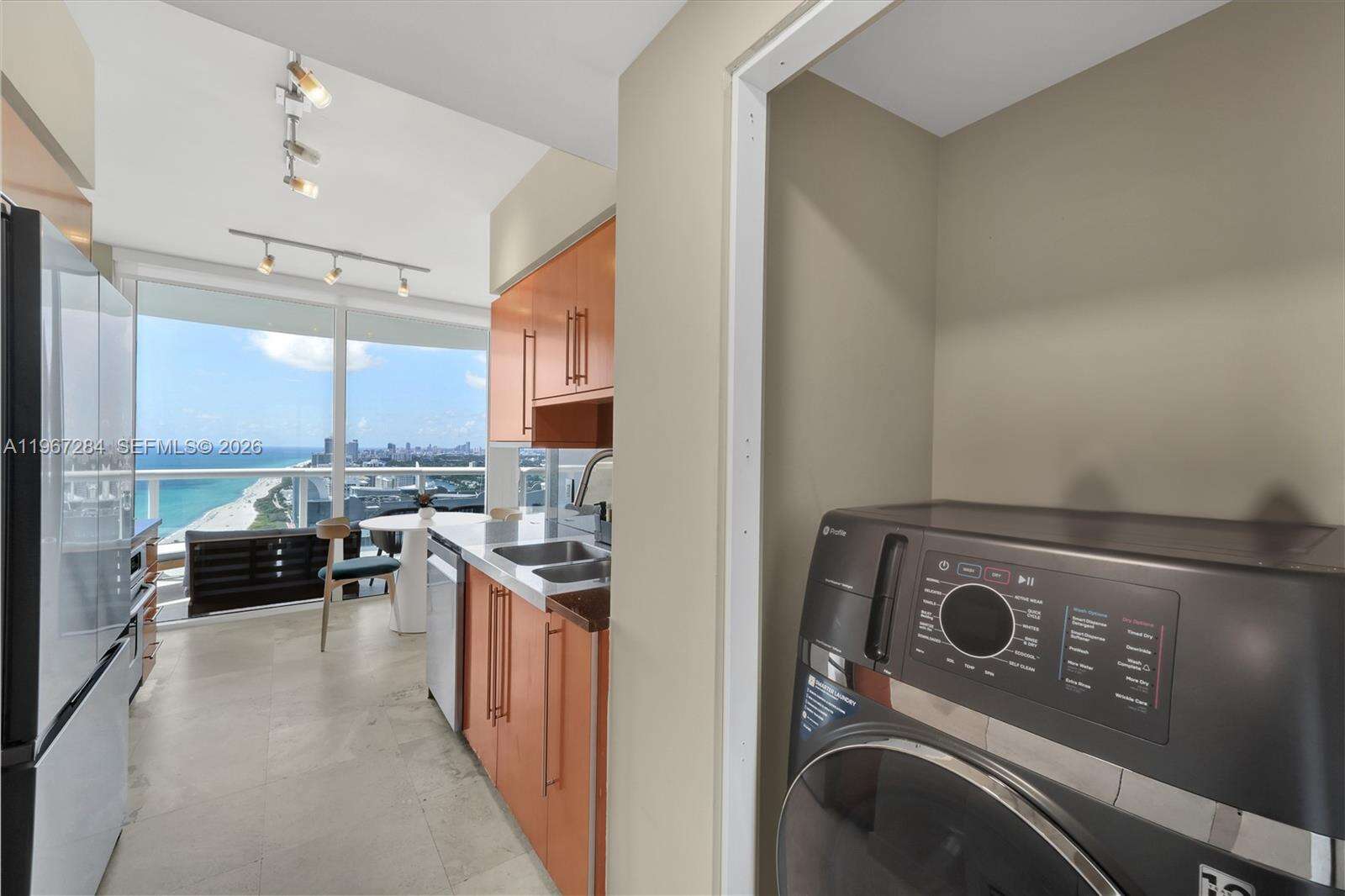 AKOYA - , Miami Beach, FL 33141 | Picture 15