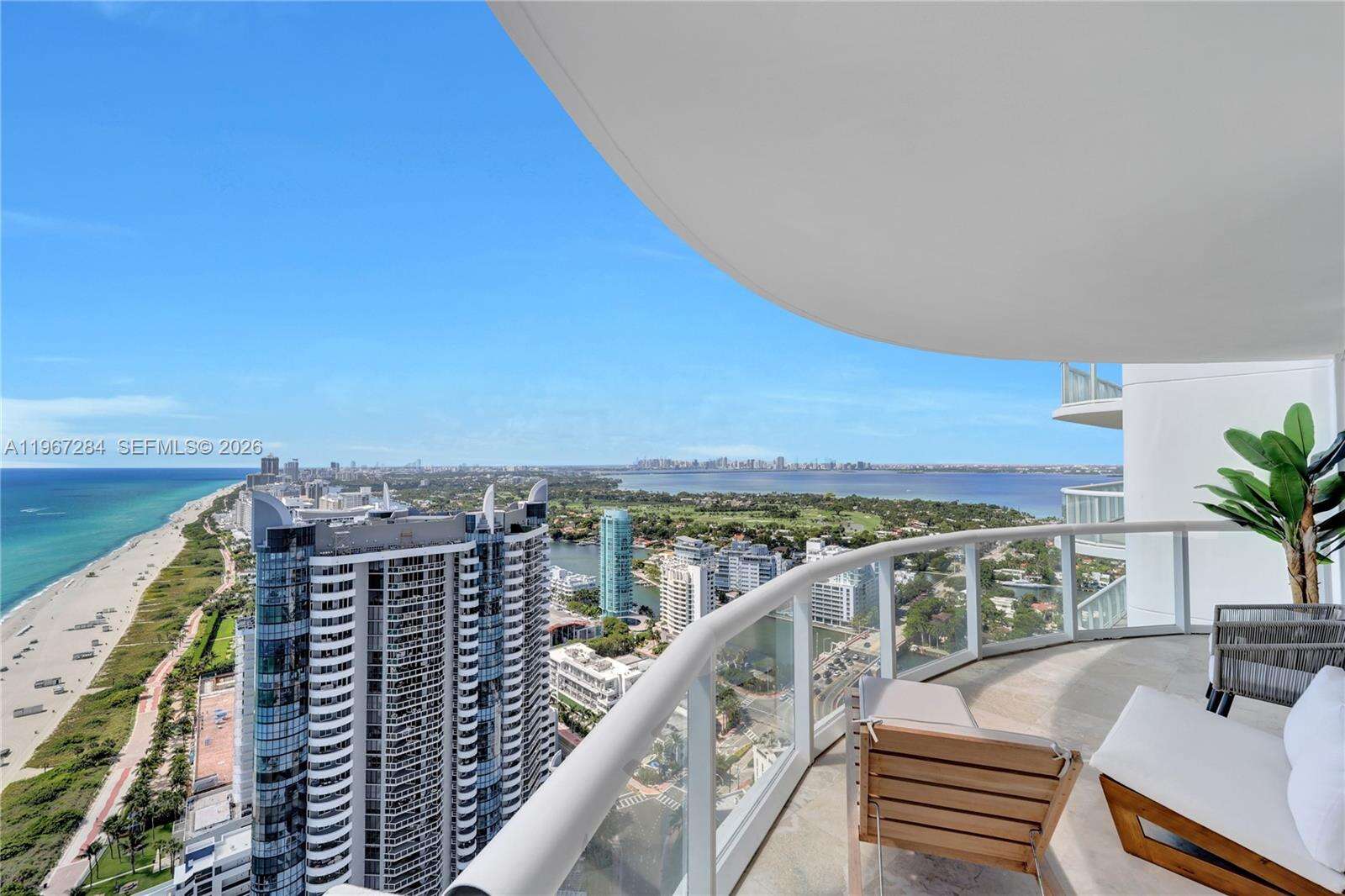 AKOYA - , Miami Beach, FL 33141 | Picture 16