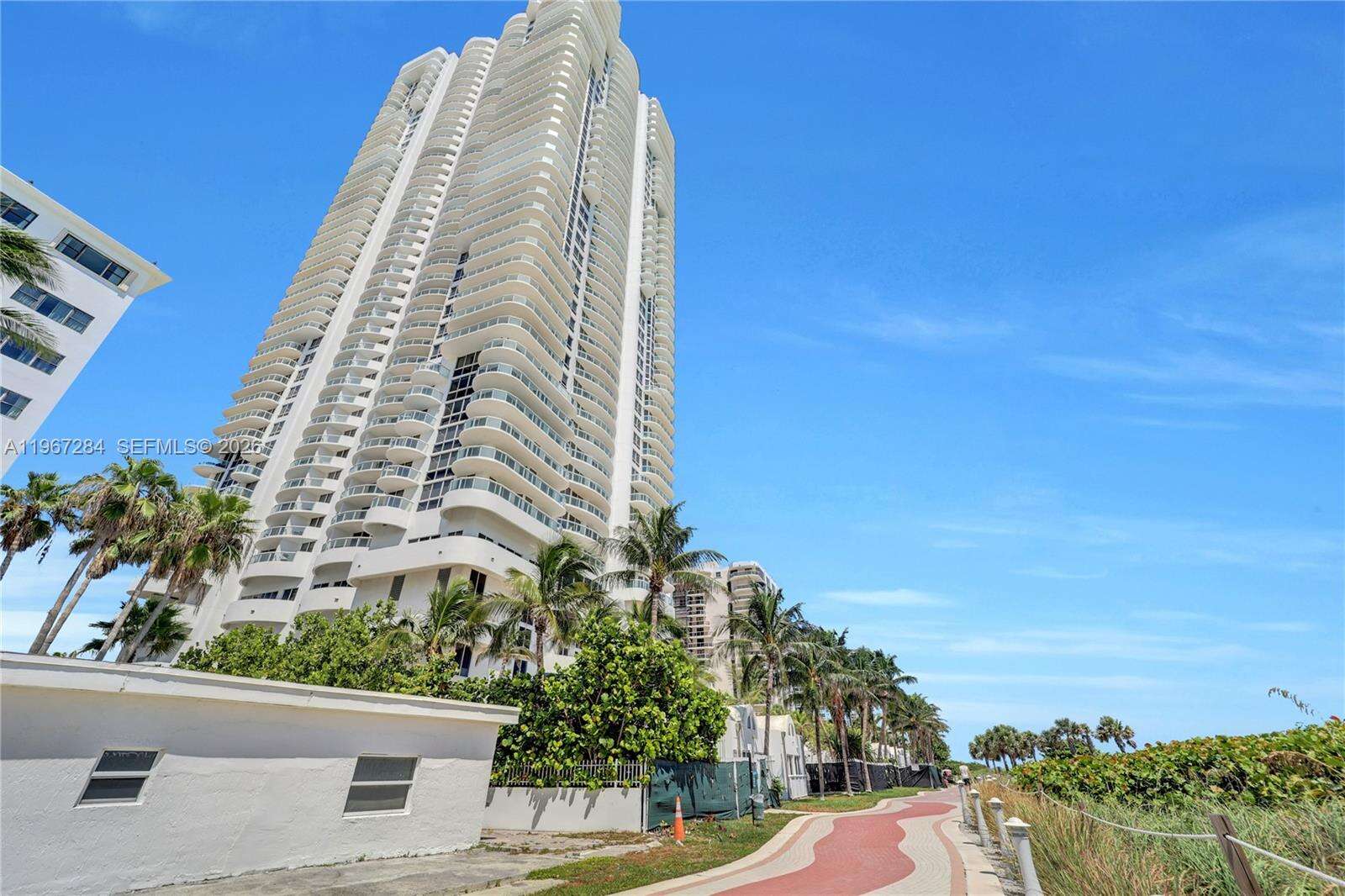 AKOYA - , Miami Beach, FL 33141 | Picture 24