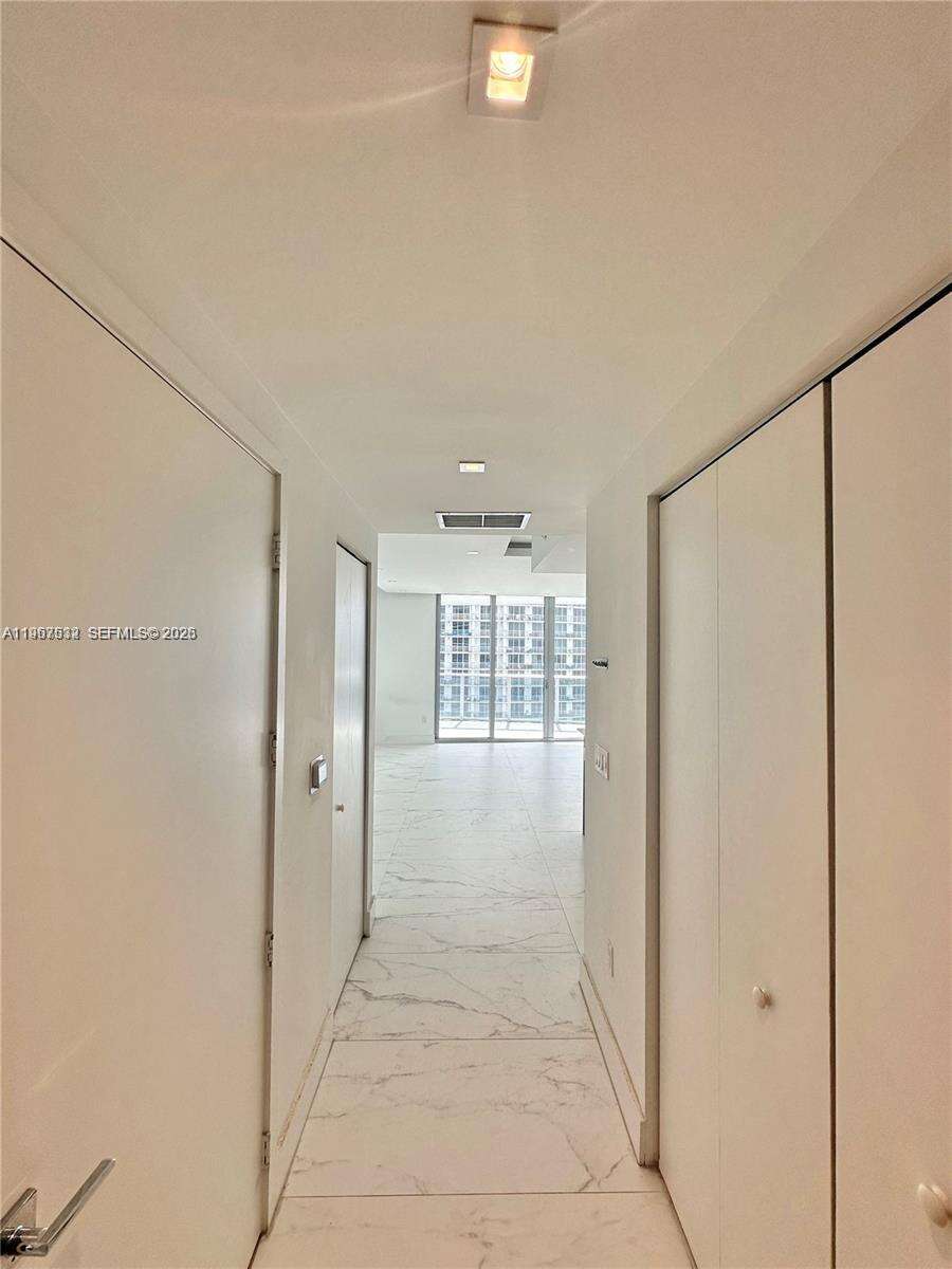 Aria On The Bay at 488 18 St, Miami, FL 33132 - For Sale photo 10
