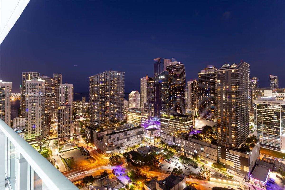 Mint at 92 3 St, Miami, FL 33130 - For Sale photo 2