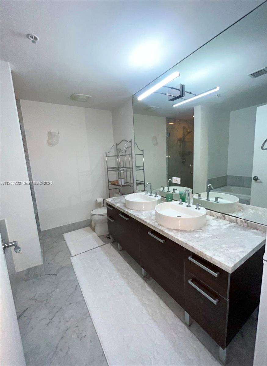 Vizcayne South at 253 2 St, Miami, FL 33132 - For Sale photo 15
