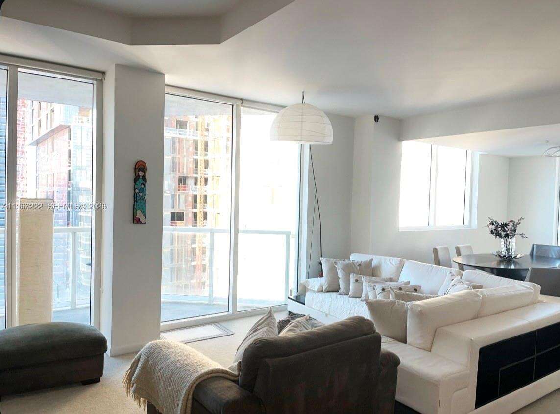 Vizcayne South at 253 2 St, Miami, FL 33132 - For Sale photo 4