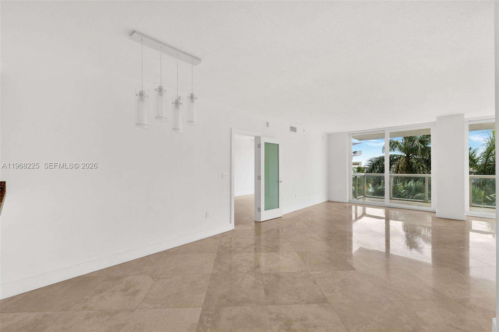 THE GRAND VENETIAN - 10 Venetian Way, Miami Beach, FL 33139 | Picture 11