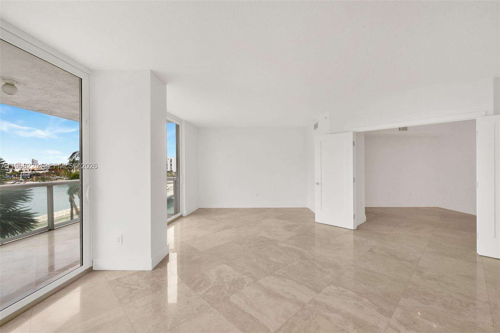 THE GRAND VENETIAN - 10 Venetian Way, Miami Beach, FL 33139 | Picture 13