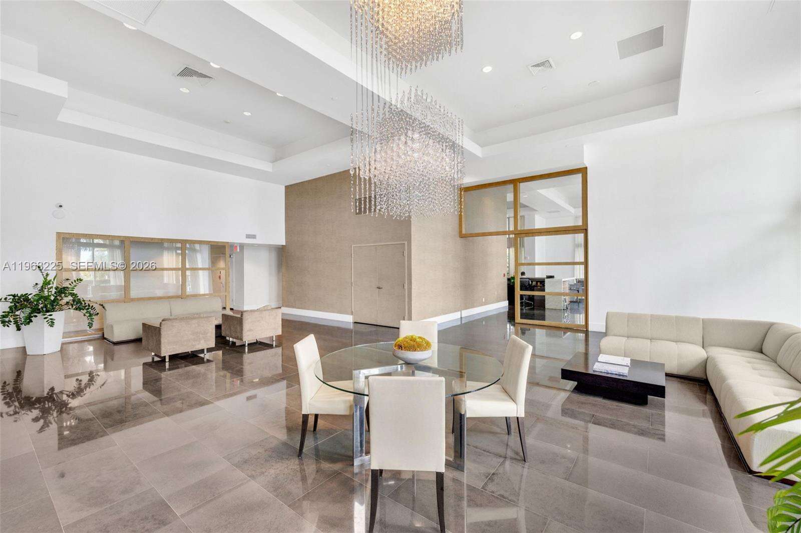 THE GRAND VENETIAN - 10 Venetian Way, Miami Beach, FL 33139 | Picture 35