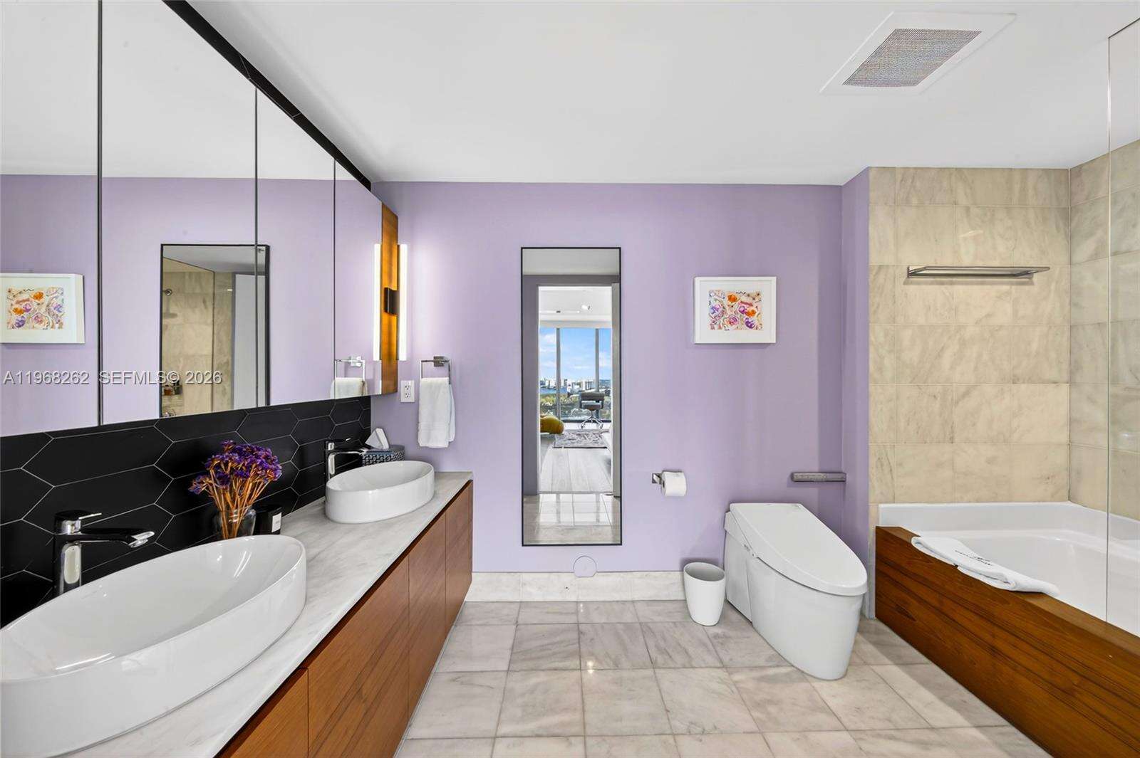 BLUE - 601 36 St, Miami, FL 33137 | Picture 11