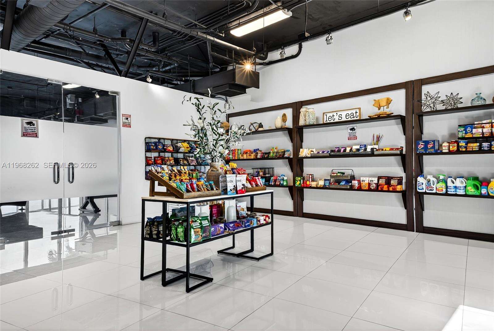 BLUE - 601 36 St, Miami, FL 33137 | Picture 40