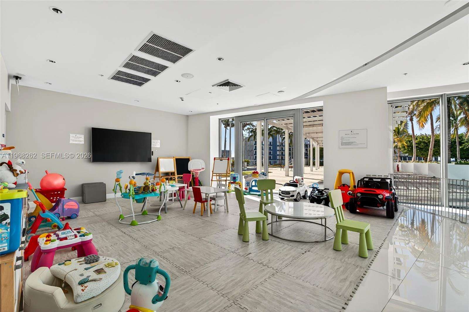 BLUE - 601 36 St, Miami, FL 33137 | Picture 41