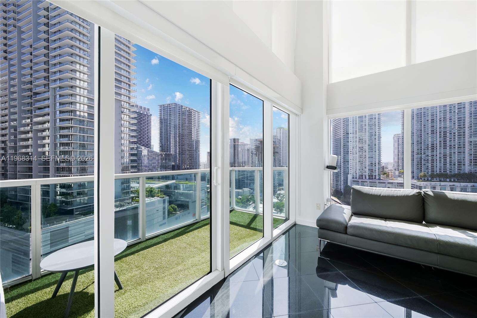 Brickell On The River at 41 5 St, Miami, FL 33131 - For Sale photo 5
