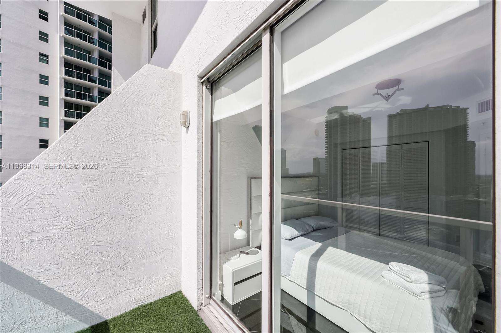 Brickell On The River at 41 5 St, Miami, FL 33131 - For Sale photo 46