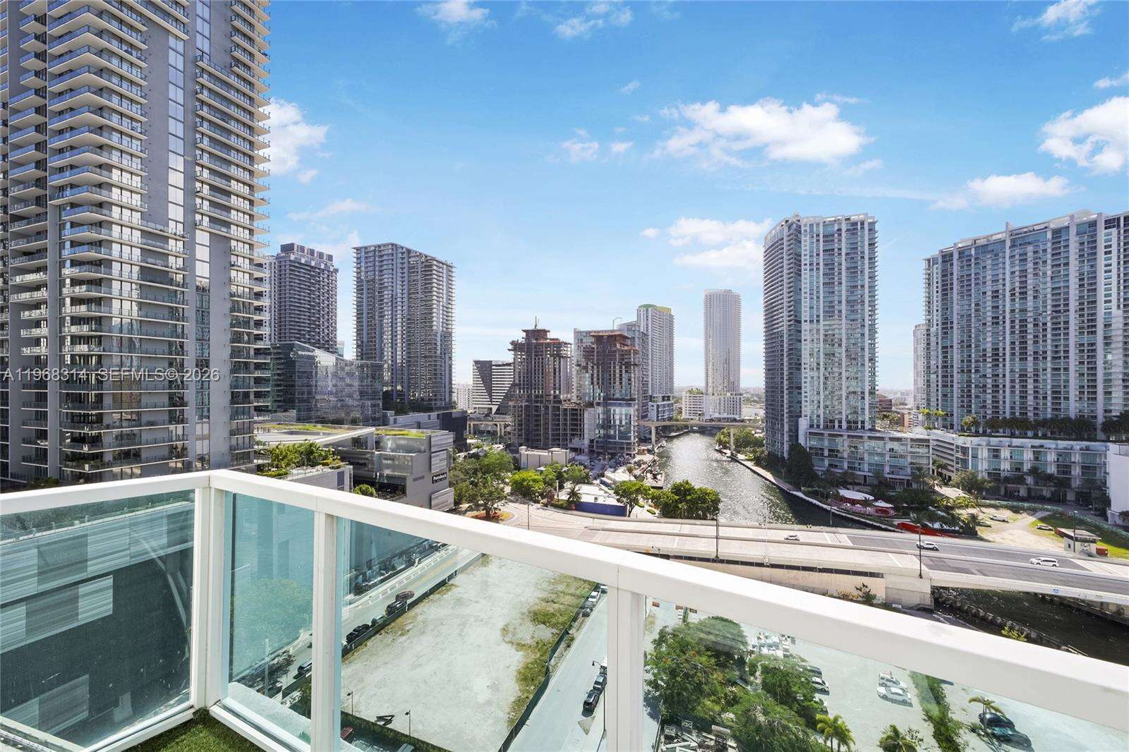 Brickell On The River at 41 5 St, Miami, FL 33131 - For Sale photo 47