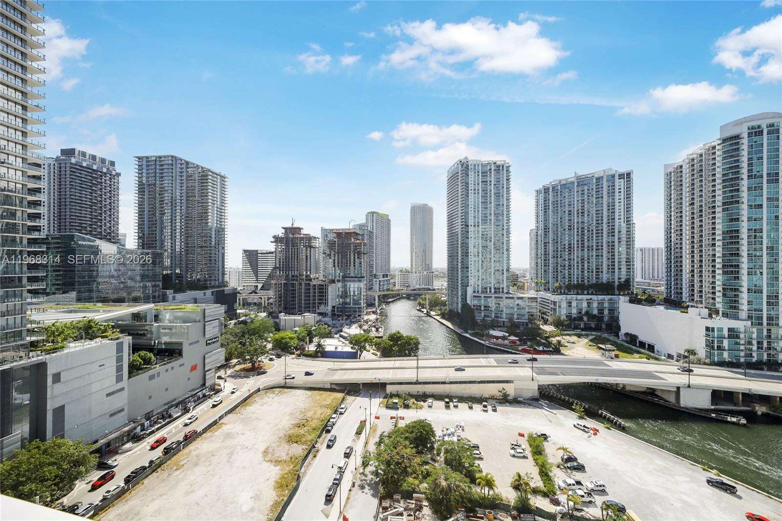 Brickell On The River at 41 5 St, Miami, FL 33131 - For Sale photo 51
