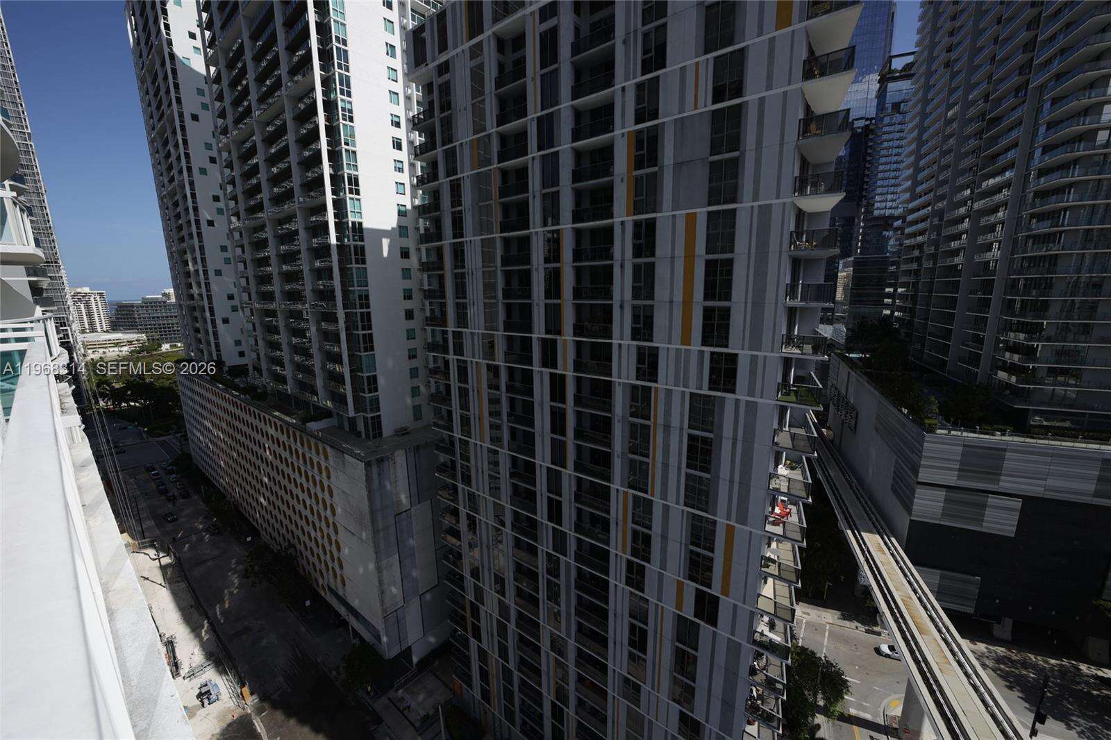 Brickell On The River at 41 5 St, Miami, FL 33131 - For Sale photo 54