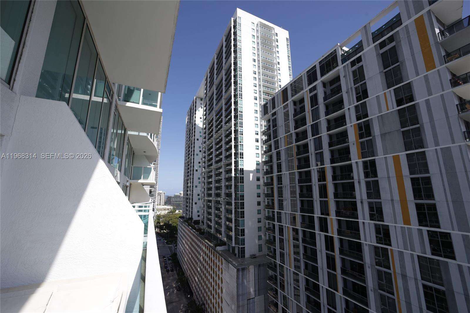 Brickell On The River at 41 5 St, Miami, FL 33131 - For Sale photo 60