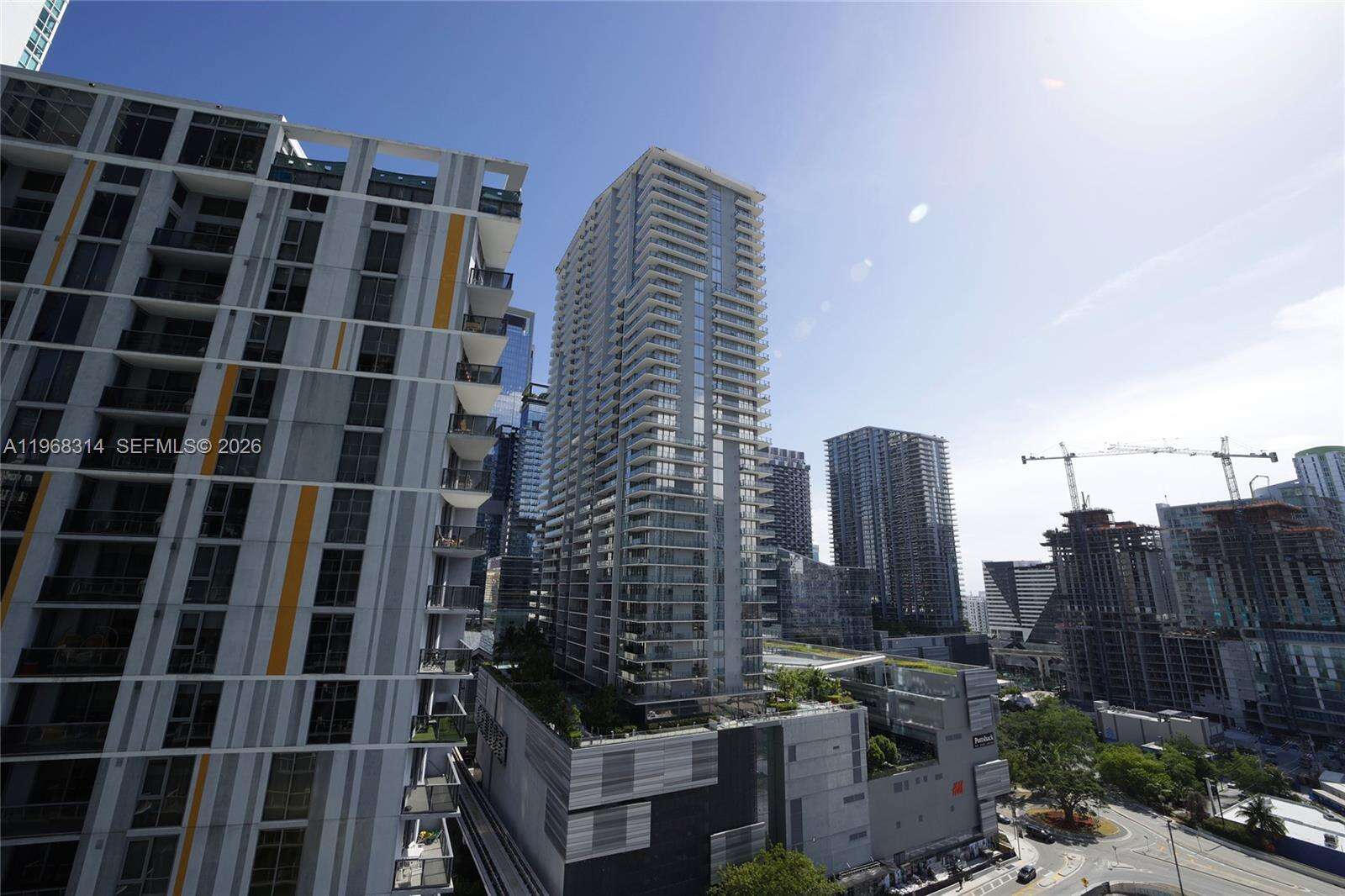 Brickell On The River at 41 5 St, Miami, FL 33131 - For Sale photo 63