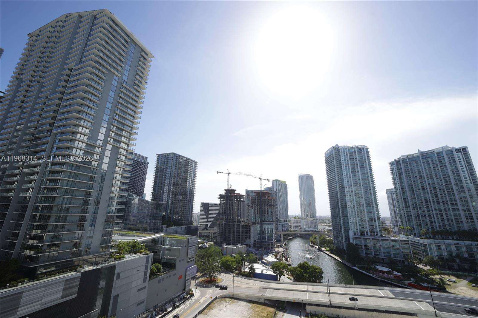 Brickell On The River at 41 5 St, Miami, FL 33131 - For Sale photo 64