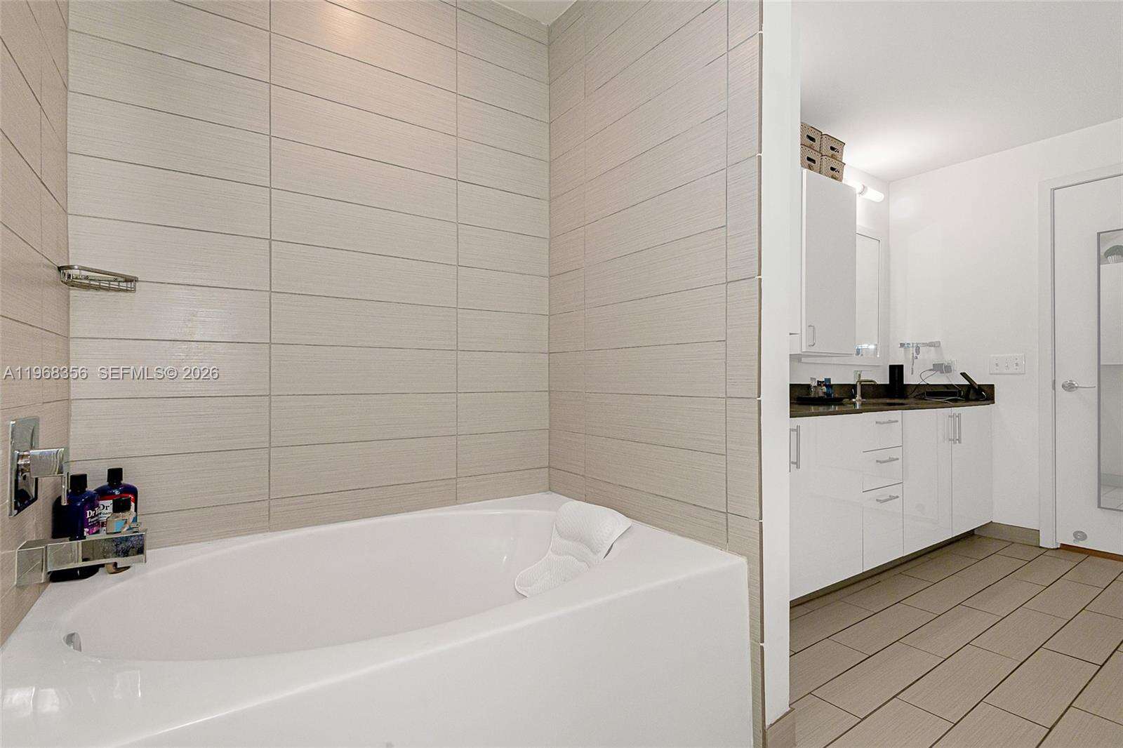 Nine At Mary Brickell Village at 999 1 Ave, Miami, FL 33130 - For Sale photo 22