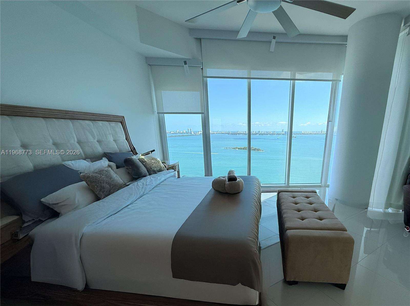 PARAMOUNT BAY - 2020 Bayshore Dr, Miami, FL 33137 | Picture 15