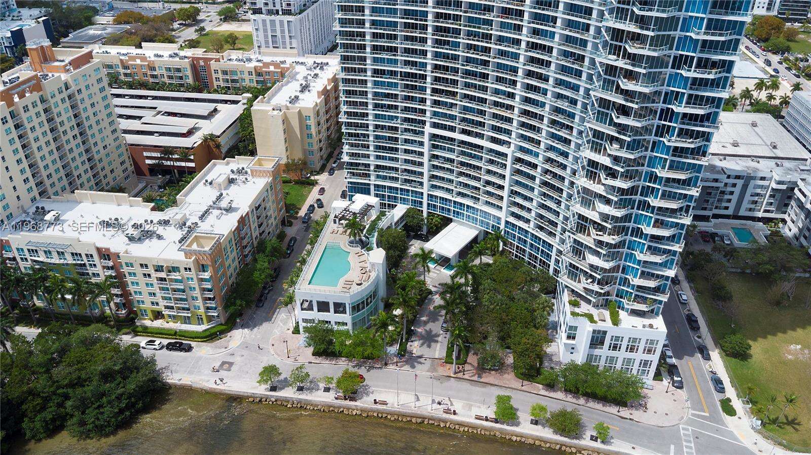PARAMOUNT BAY - 2020 Bayshore Dr, Miami, FL 33137 | Picture 60