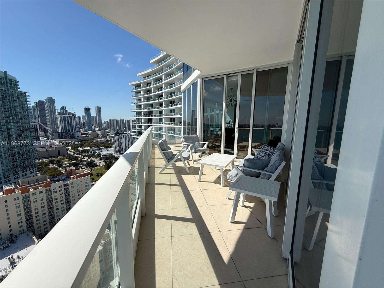 PARAMOUNT BAY - 2020 Bayshore Dr, Miami, FL 33137 | Picture 10