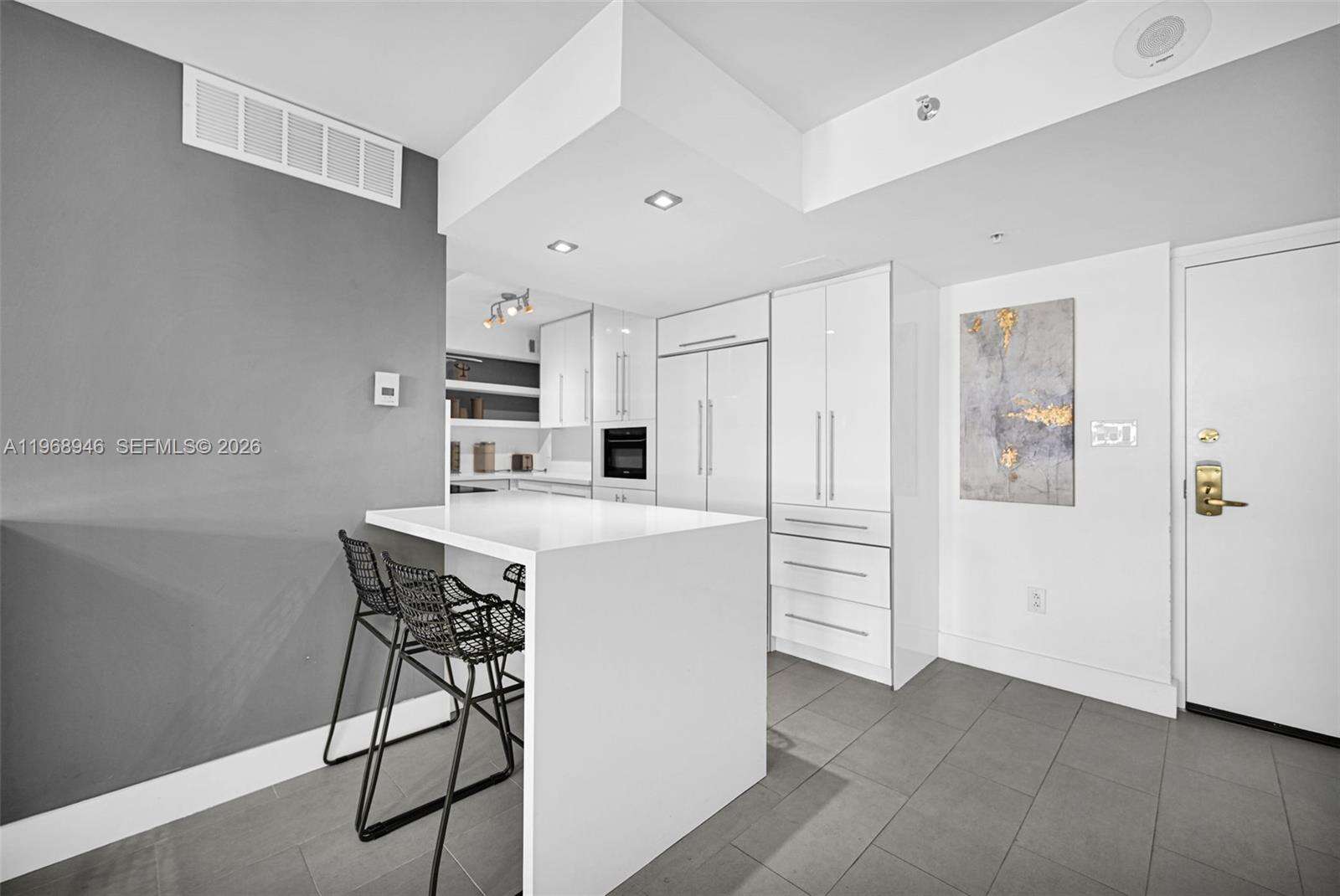 The Alexander at 5225 Collins Ave, Miami Beach, FL 33140 - For Sale photo 12