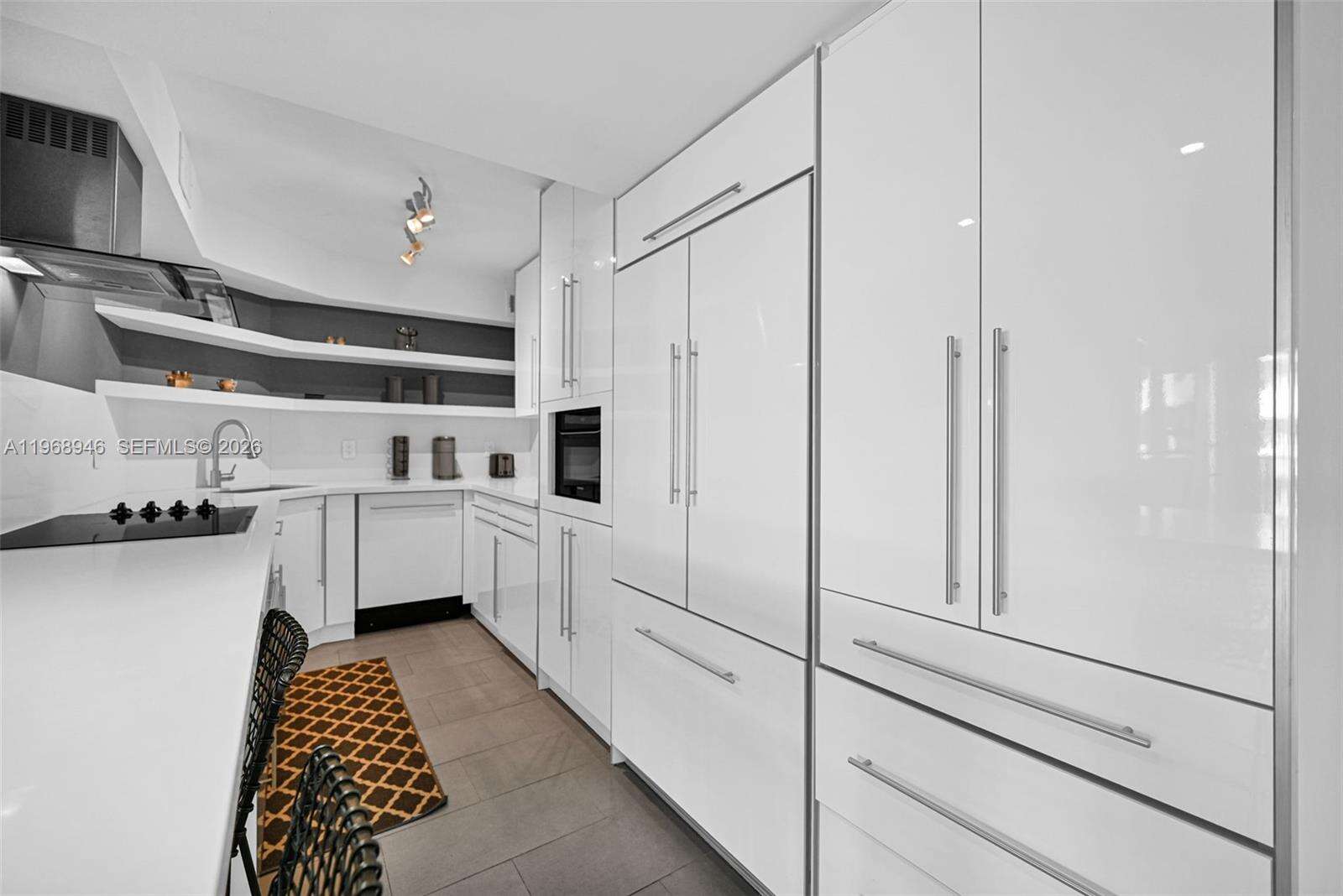 The Alexander at 5225 Collins Ave, Miami Beach, FL 33140 - For Sale photo 14