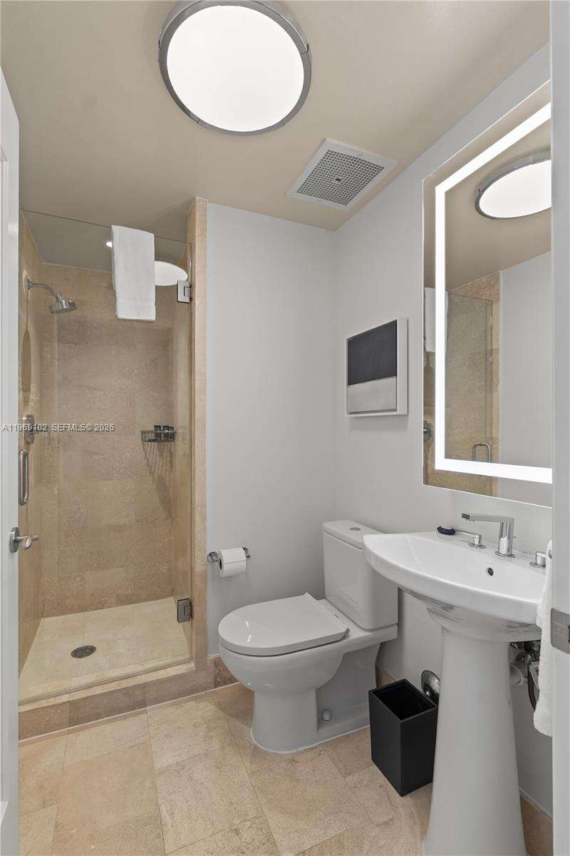 FONTAINEBLEAU II - 4401 Collins Ave, Miami Beach, FL 33140 | Picture 40