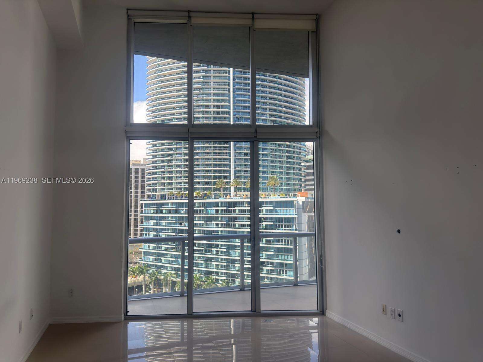 Icon Brickell 1 at 465 Brickell, Miami, FL 33131 - For Sale photo 11