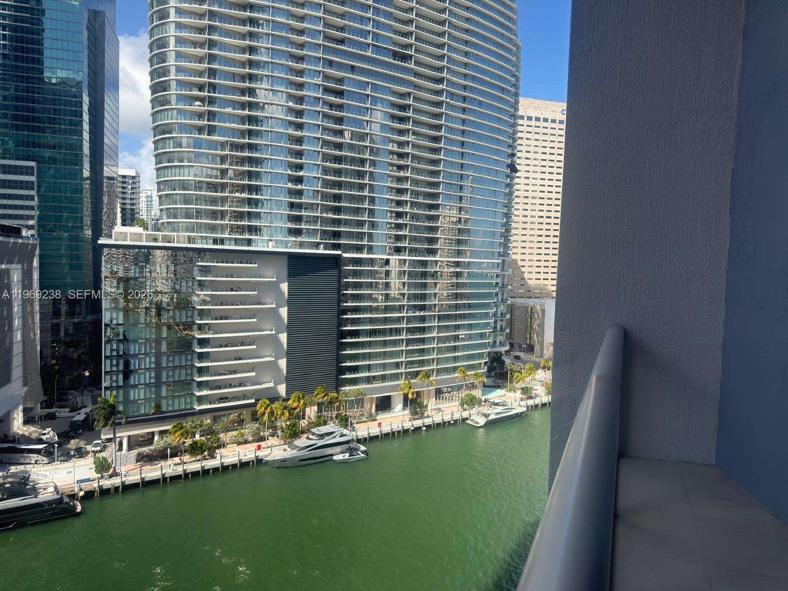 Icon Brickell 1 at 465 Brickell, Miami, FL 33131 - For Sale photo 3