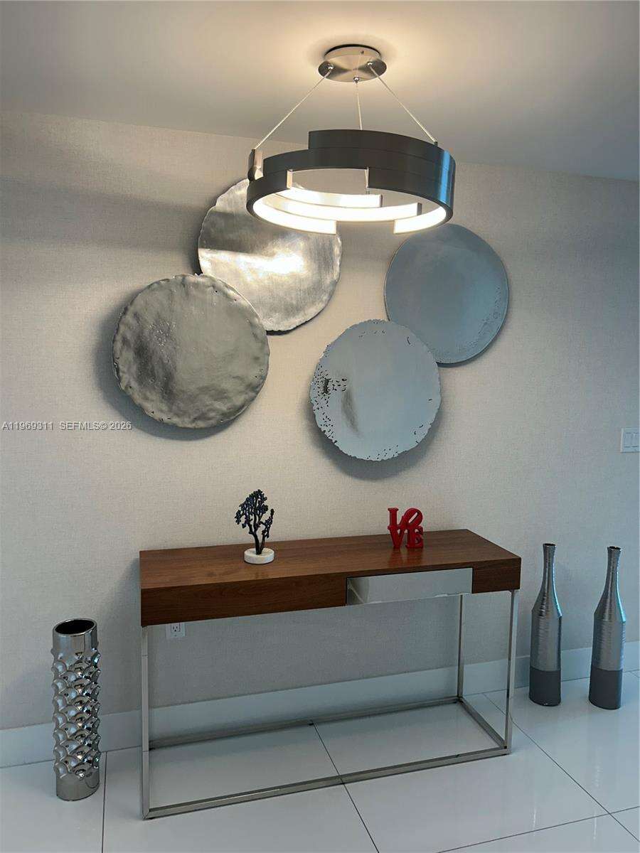 PARQUE TOWERS - 300 Sunny Isles Blvd, Sunny Isles Beach, FL 33160 | Picture 2