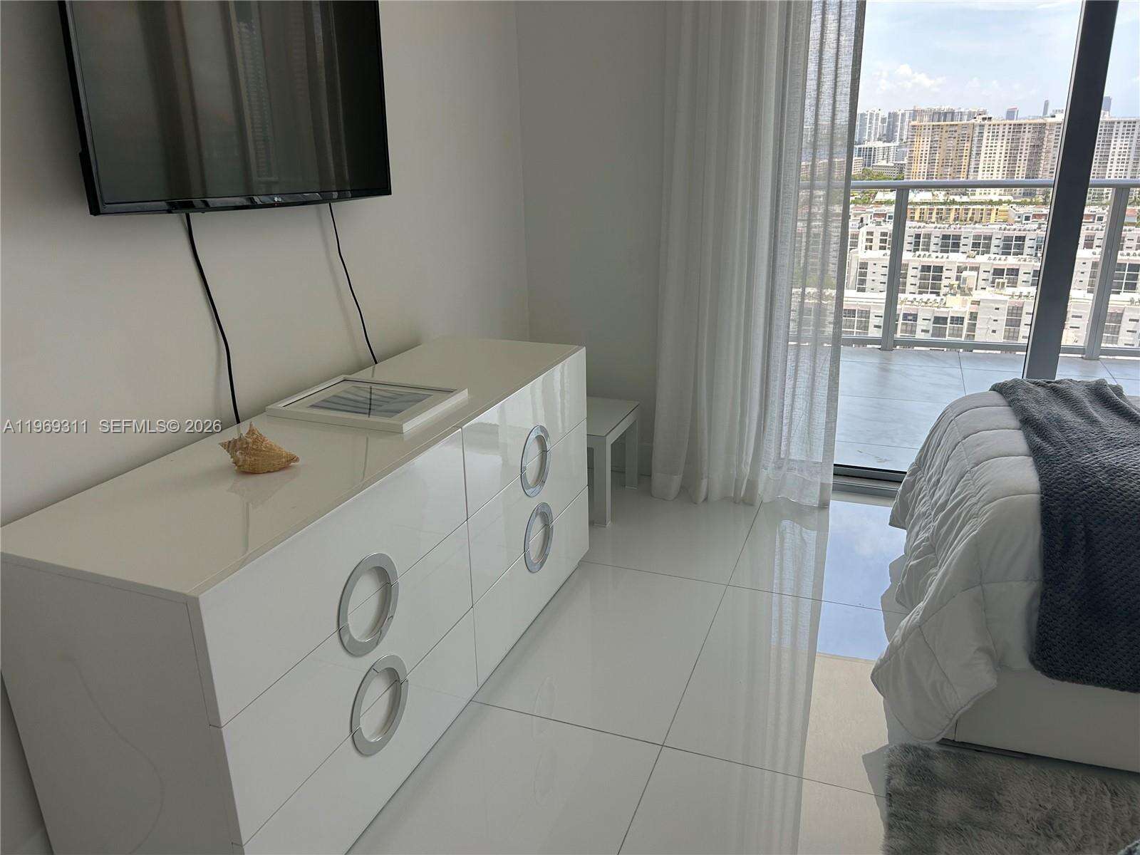 PARQUE TOWERS - 300 Sunny Isles Blvd, Sunny Isles Beach, FL 33160 | Picture 20