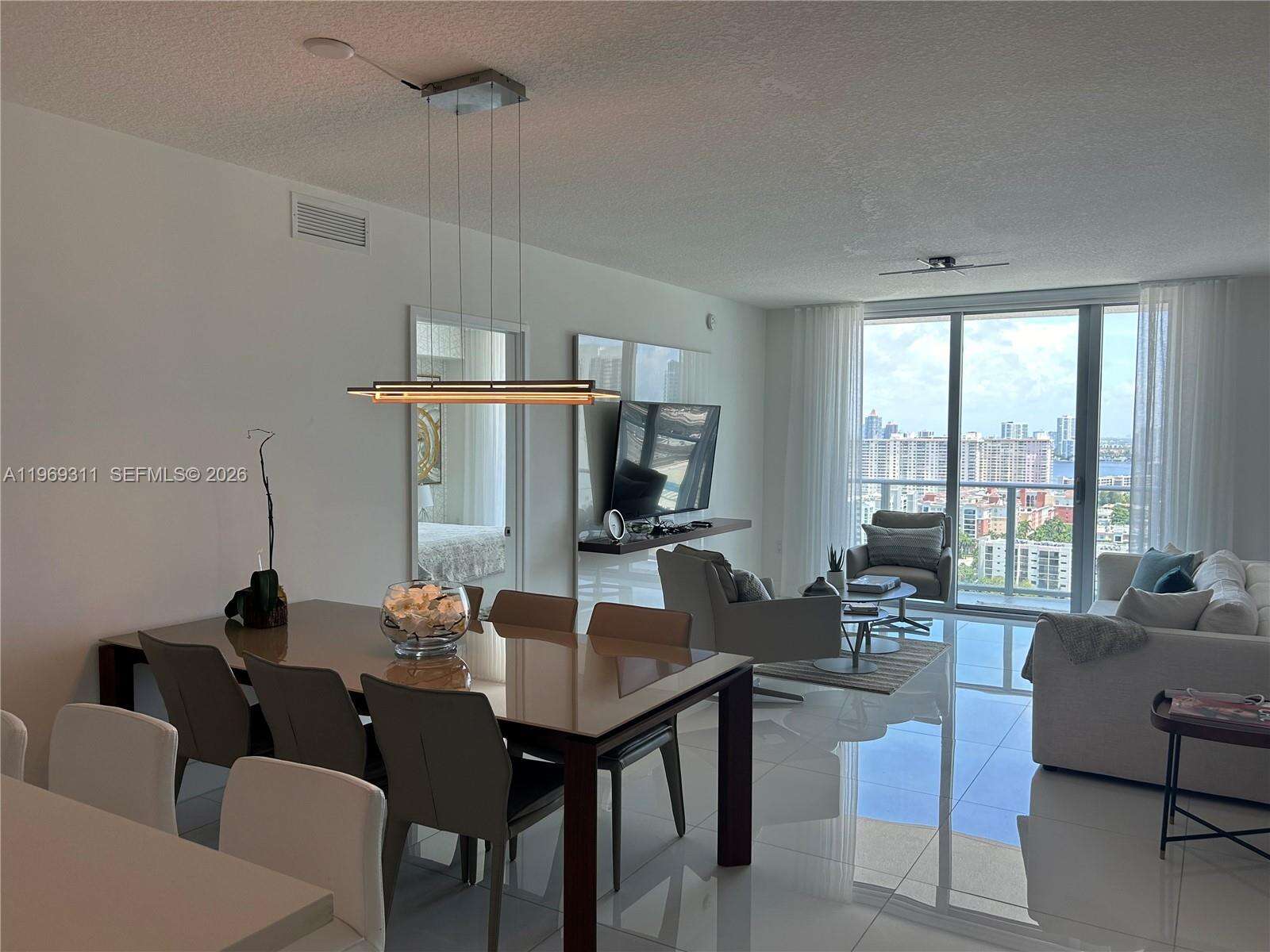 PARQUE TOWERS - 300 Sunny Isles Blvd, Sunny Isles Beach, FL 33160 | Picture 7
