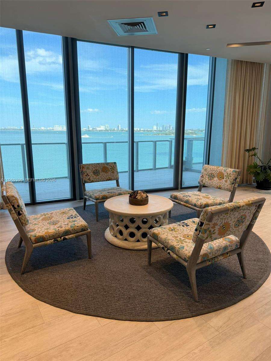 BISCAYNE BEACH - 2900 7 Ave, Miami, FL 33137 | Picture 3