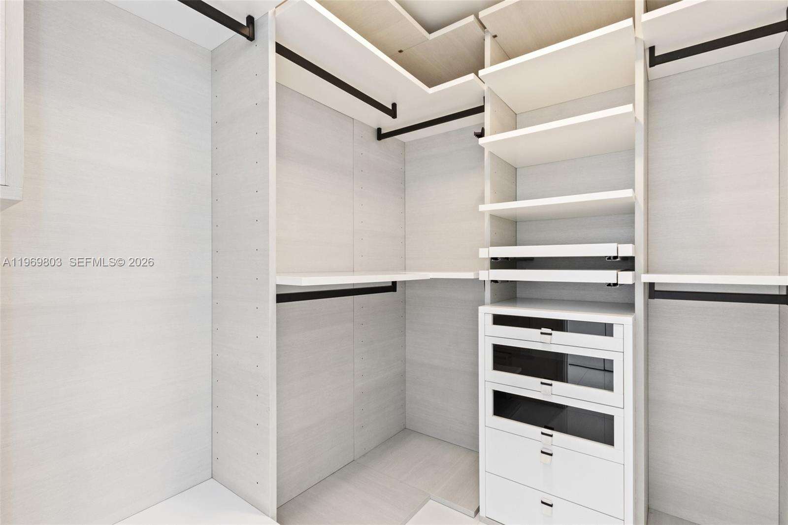 PARQUE TOWERS - 300 Sunny Isles Blvd, Sunny Isles Beach, FL 33160 | Picture 22