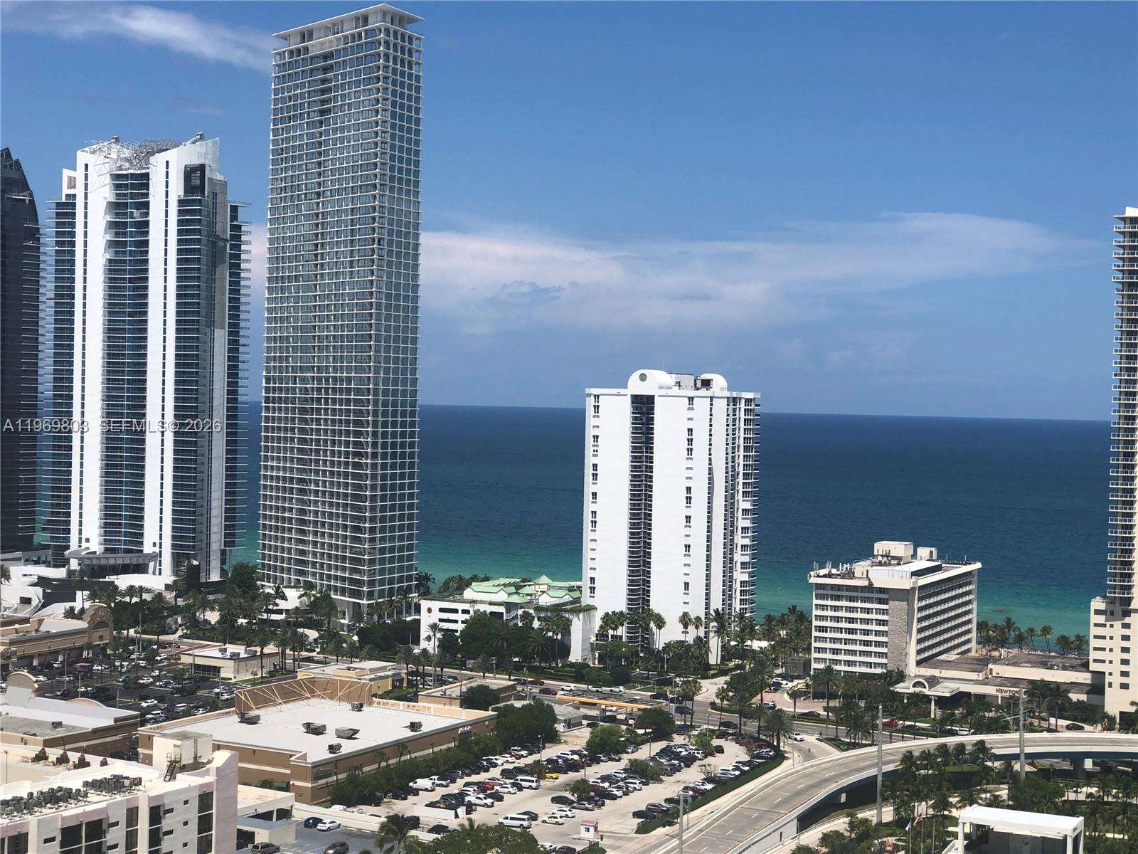 PARQUE TOWERS - 300 Sunny Isles Blvd, Sunny Isles Beach, FL 33160 | Picture 9