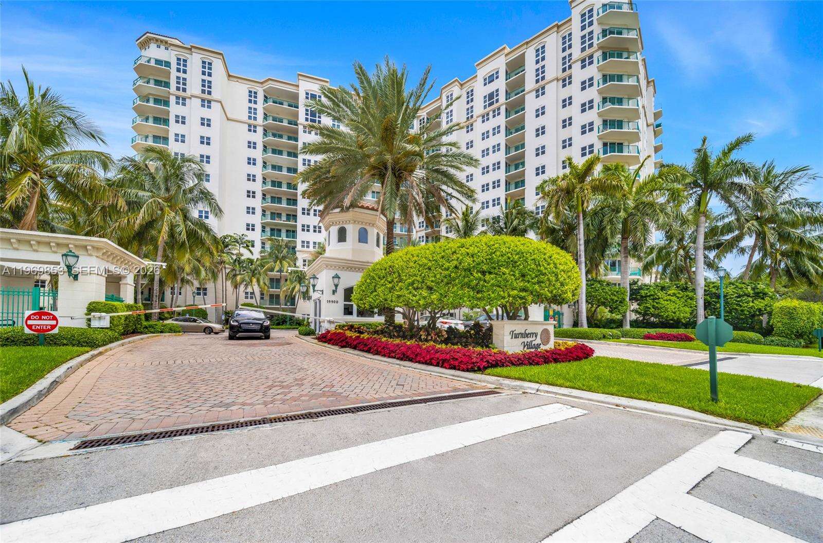 Turnberry Village North at 20000 Country Club Dr, Aventura, FL 33180 - For Sale photo 1