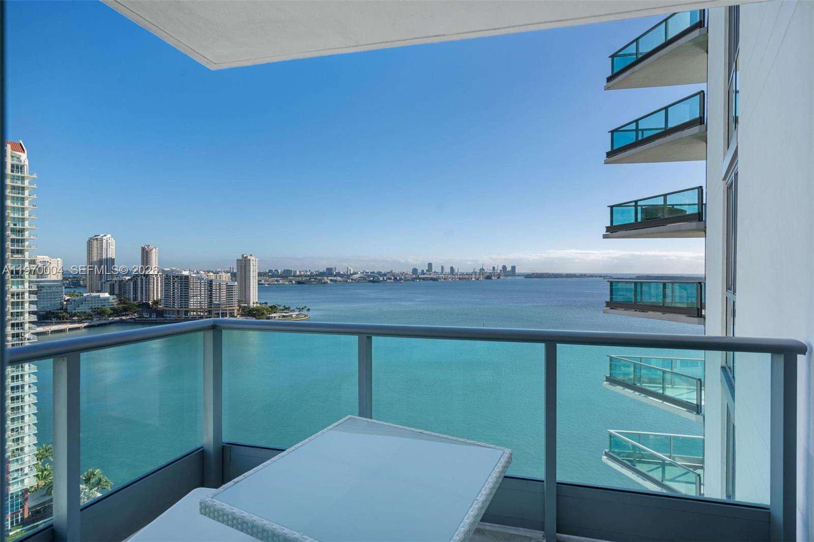 JADE RESIDENCES AT BRICKELL BAY - 1331 Brickell Bay Dr, Miami, FL 33131 | Picture 11